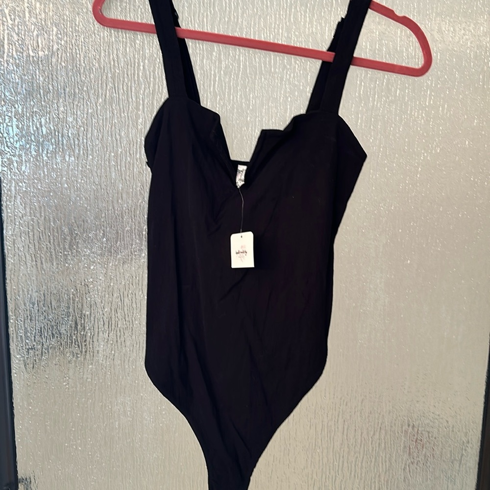 Free people V neck bodysuit M